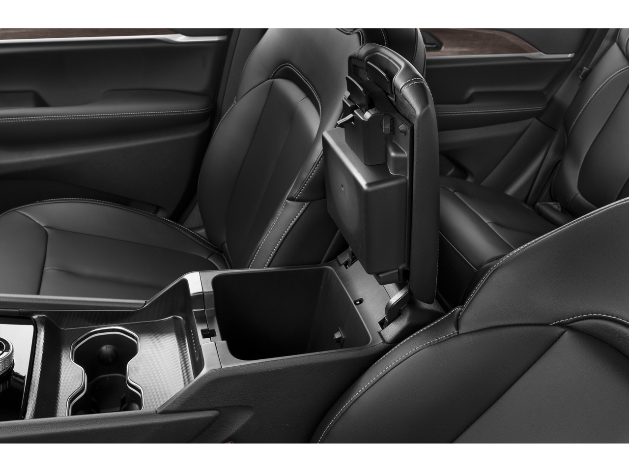 2027 Jeep Grand Cherokee GRAND CHEROKEE LIMITED 4X2